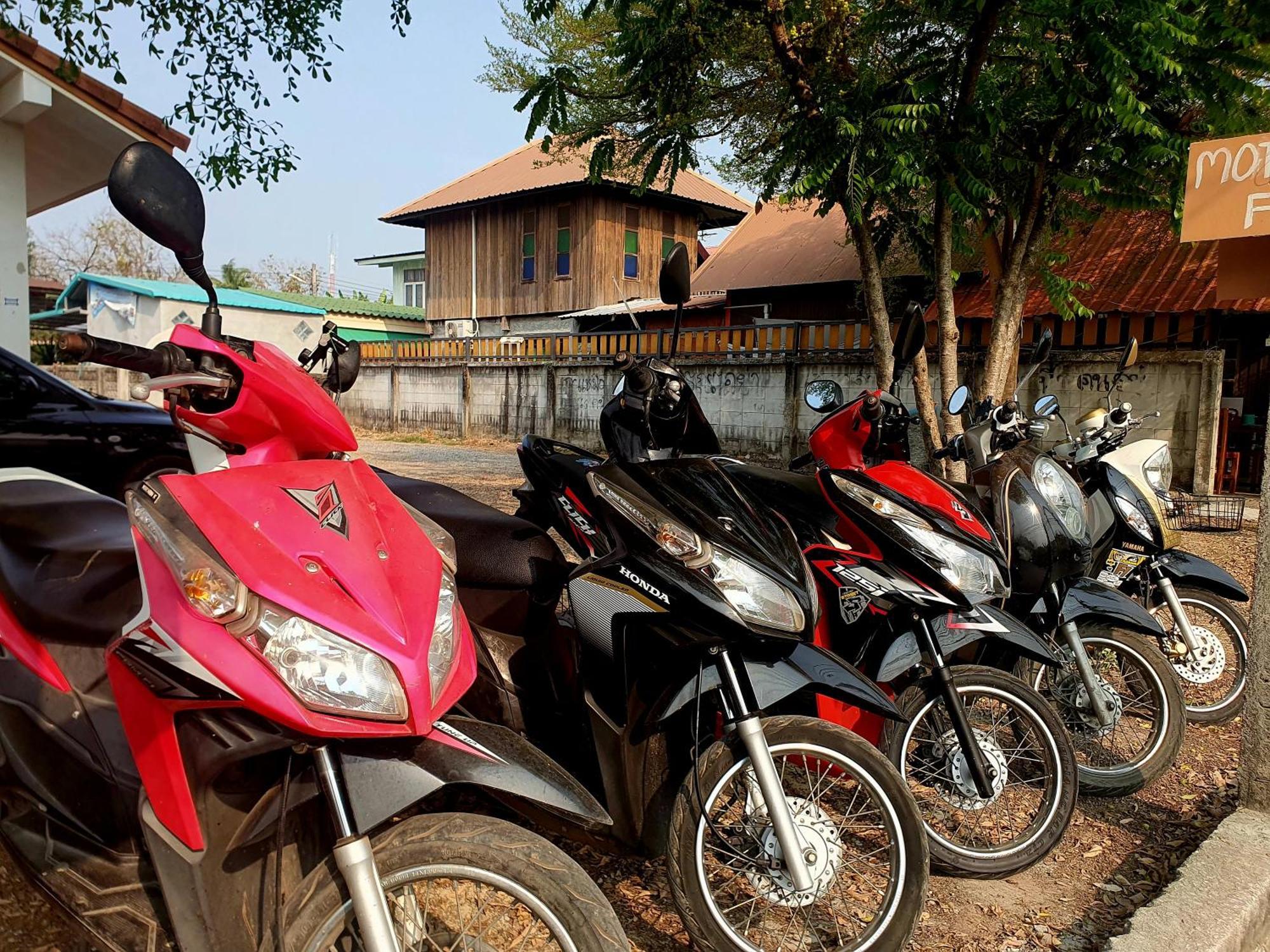 Perfect Resort And Motorbike & Bicycle For Rents 수코타이 외부 사진
