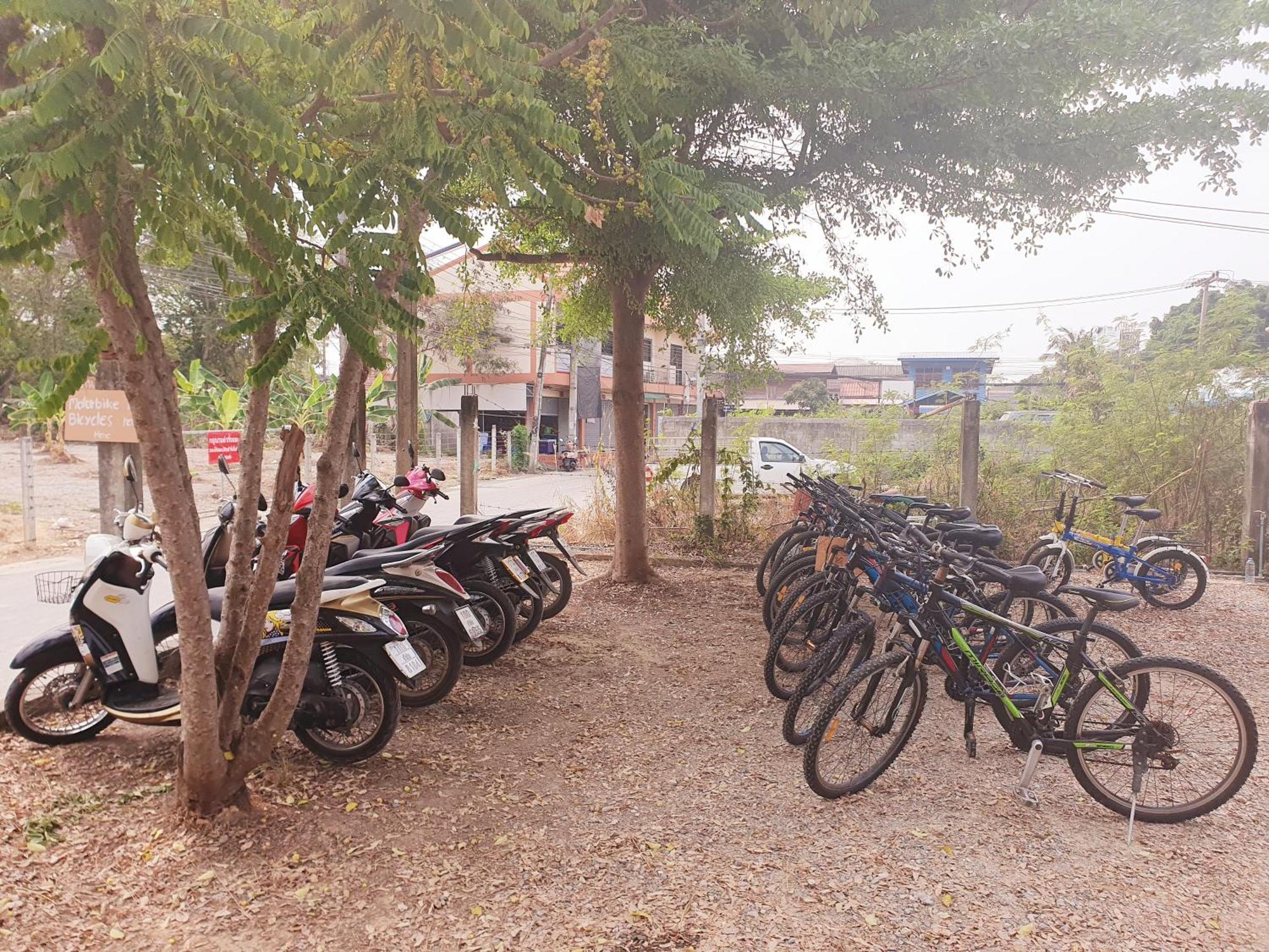 Perfect Resort And Motorbike & Bicycle For Rents 수코타이 외부 사진